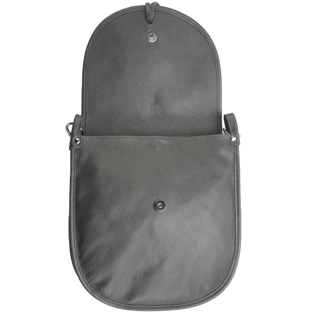 Elisa Italian Calfskin Leather Shoulder Bag – Elegant Tassel Detail & Versatile Strap