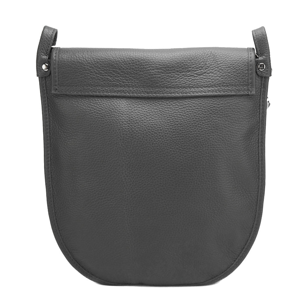Elisa Italian Calfskin Leather Shoulder Bag – Elegant Tassel Detail & Versatile Strap