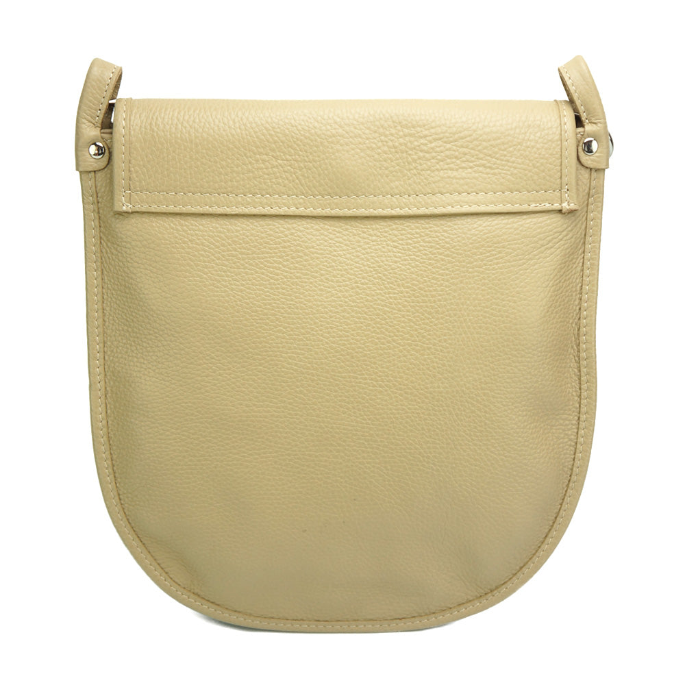 Elisa Italian Calfskin Leather Shoulder Bag – Elegant Tassel Detail & Versatile Strap