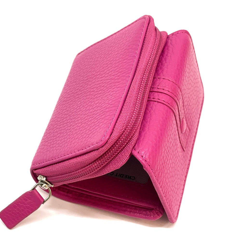 Federica Leather Wallet – Compact Italian Elegance - Leather Italiano