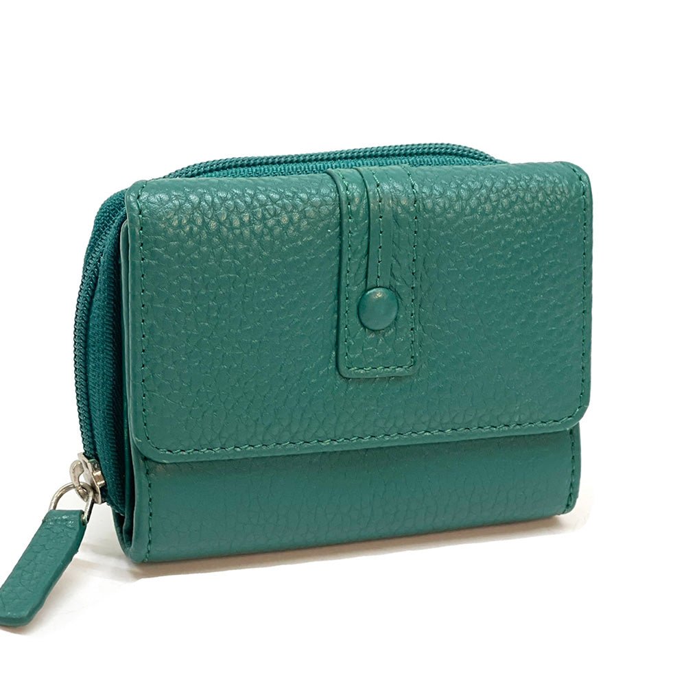 Federica Leather Wallet – Compact Italian Elegance - Leather Italiano