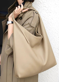 Flavia Italian Cow Leather Hobo Bag - Leather Italiano