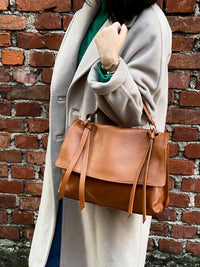 Freestyle Women’s Italian Leather Shoulder Bag – Spacious Convertible Crossbody - Leather Italiano