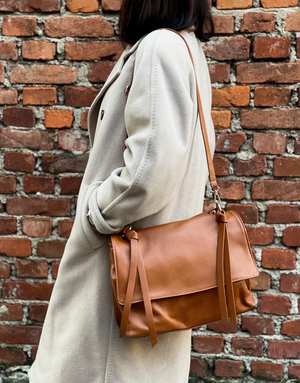Freestyle Women’s Italian Leather Shoulder Bag – Spacious Convertible Crossbody - Leather Italiano