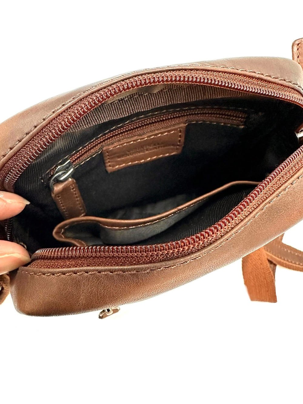 Leandro Men’s Cow Leather Travel Organizer Bag - Leather Italiano