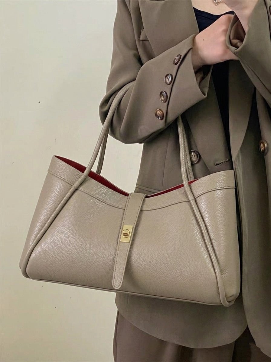 Ottilia Grande Cow Leather Shoulder Bag - Leather Italiano