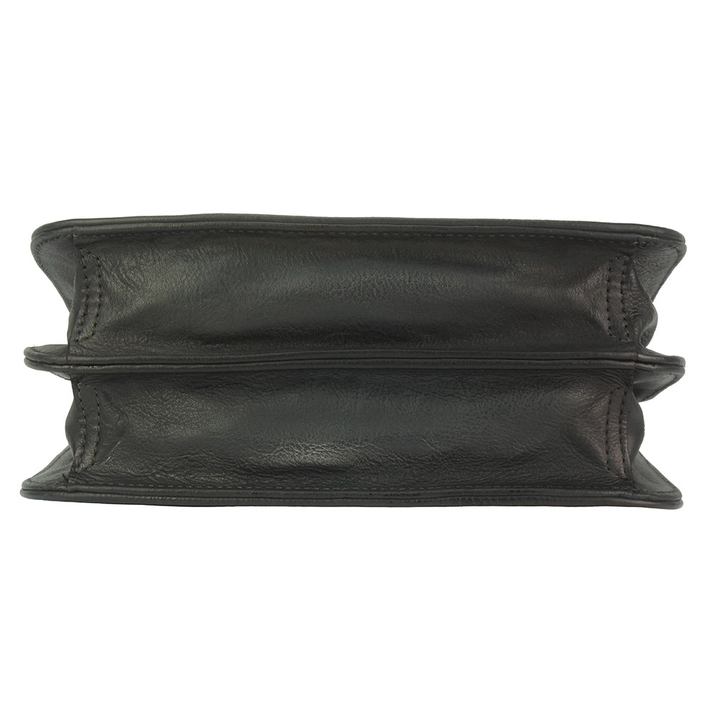 Very GM Leather Hand-bag-17